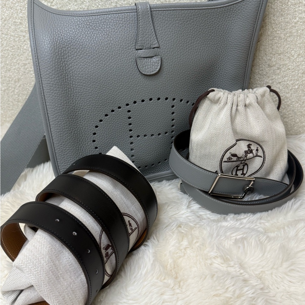 Hermès Gray Leather Bag with Black Accents